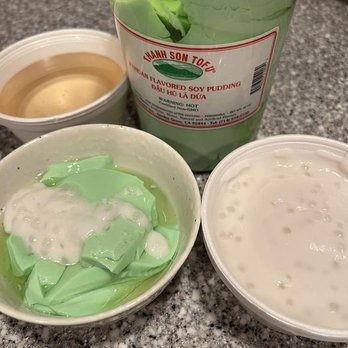 Thanh Son Tofu - The Pandan flavor tofu with ginger syrup and coconut tapioca topping - Vietnamese Near Me - Garden Grove, California