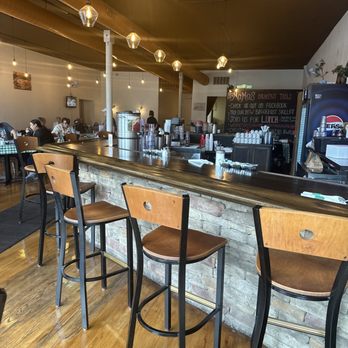 Mama's Breakfast Table - Breakfast & Brunch Near Me - St. Louis, Missouri