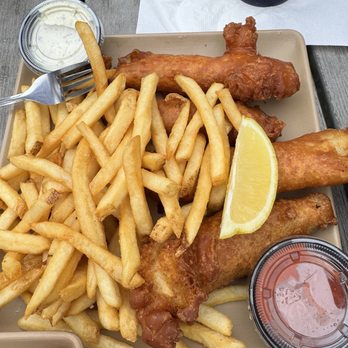 Encinitas Fish Shop - Fish and chips (with extra fries for sharing) - Seafood Near Me - Encinitas, California