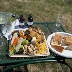 The Old Field - Wine tasting