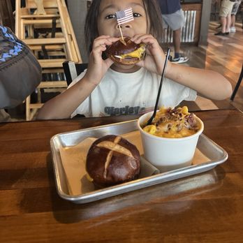 Backwoods Burgers - Kids sliders on pretzel bun and Mac and cheese - Burgers Near Me - Oakdale, California Backwoods Burgers - Kids sliders on pretzel bun and Mac and cheese - Burgers Near Me - Oakdale, California