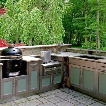 Bend Fence and Deck - Outdoor Kitchens - Fences & Gates Near Me