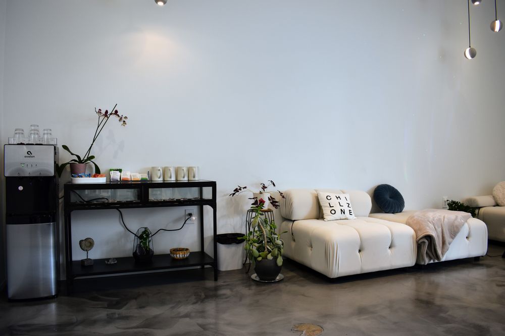 Amethetics Skincare Logo