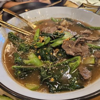 Manaao - Rad Nah Beef - Thai Near Me - Tustin, California