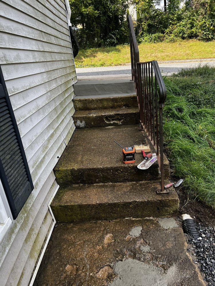 Daoust Enterprise - septic in Charlton, MA