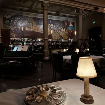 BIX - West and east coast oysters - American Near Me - San Francisco, California BIX - West and east coast oysters - American Near Me - San Francisco, California