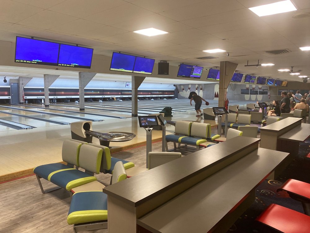 MOUNTAINEER BOWLING LANES Updated September 2024 3224 E Cumberland