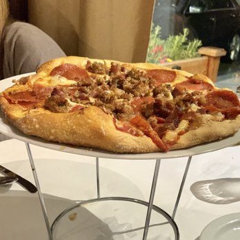 Il Posto Trattoria - Meaty pizza - Italian Near Me - Napa, California Il Posto Trattoria - Meaty pizza - Italian Near Me - Napa, California