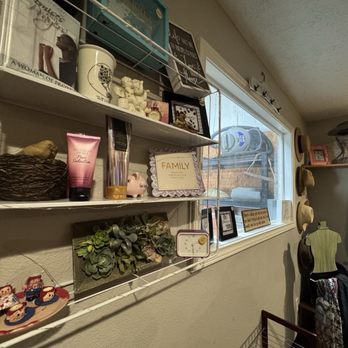 Birdie Mae's Thrift Shop - Women's beauty - Thrift Stores Near Me - Conroe, Texas Birdie Mae's Thrift Shop - Women's beauty - Thrift Stores Near Me - Conroe, Texas