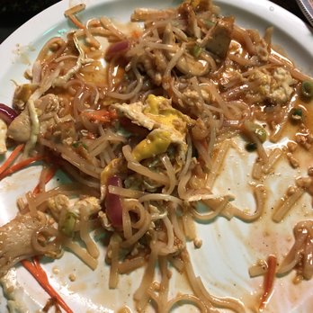 City Corner 2 - Chicken Pad Thai - Thai Near Me - Roanoke, Virginia