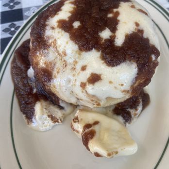 Breakfast Palace - Apple Butter Cinnamon Roll - Breakfast & Brunch Near Me - Denver, Colorado