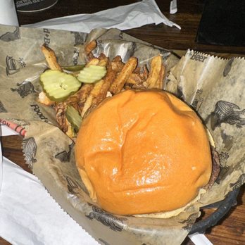 Food + Beer - Chicken Wings Near Me - Sarasota, Florida