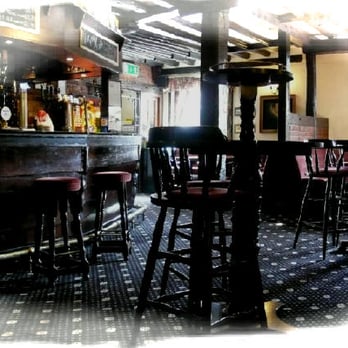 Crown Hotel - Hotels Near Me - Alton, HAM Crown Hotel - Hotels Near Me - Alton, HAM