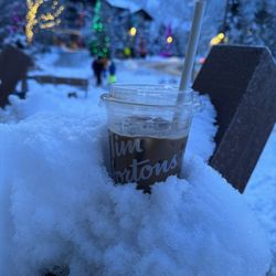 Tim Hortons - Outside vibes