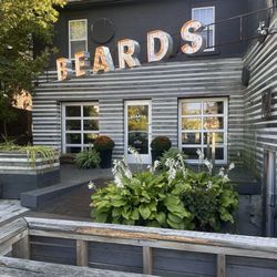 Beards Coffee Bar & Bakery