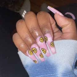 Design Nail Salon