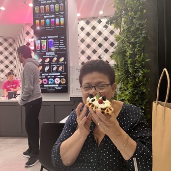 Devil & Angel Desserts - My mom loved their waffle pastry! - Ice Cream & Frozen Yogurt Near Me - San Diego, California Devil & Angel Desserts - My mom loved their waffle pastry! - Ice Cream & Frozen Yogurt Near Me - San Diego, California