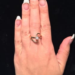 Hakimi Jewelry - Beautiful nails beautiful ring
