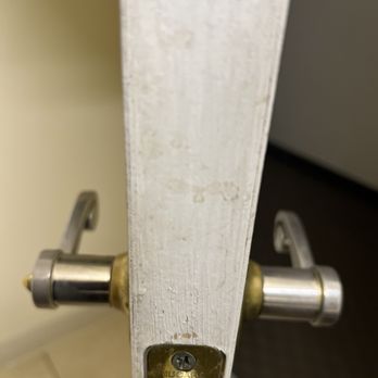 Quality Inn & Suites - Filthy dirty door. - Hotels Near Me - Alma, Arkansas Quality Inn & Suites - Filthy dirty door. - Hotels Near Me - Alma, Arkansas