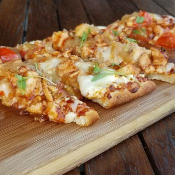 Risü - BBQ chicken flat bread - New American Near Me - Long Beach, California Risü - BBQ chicken flat bread - New American Near Me - Long Beach, California