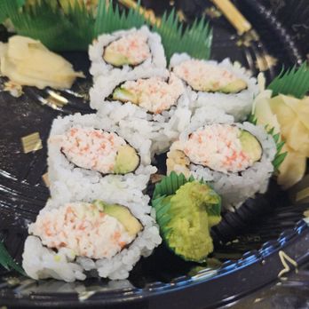 Sushi Maru - California Roll - Sushi Bars Near Me - San  Jose, California