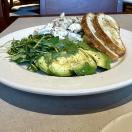 Crab, Mango and Avocado Salad