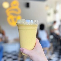 Amy's Place - Tropical smoothie