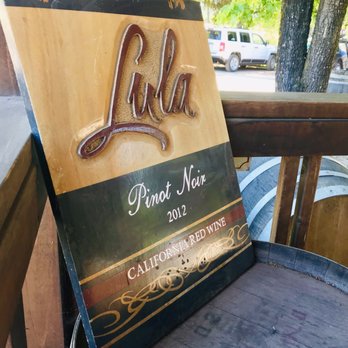 Lula Cellars - Wine Tasting Room Near Me - Philo, California