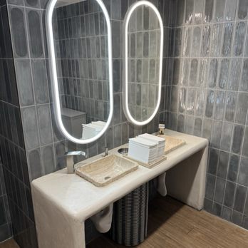 Greek Bistro - Bathroom - Greek Near Me - Glendale, California Greek Bistro - Bathroom - Greek Near Me - Glendale, California