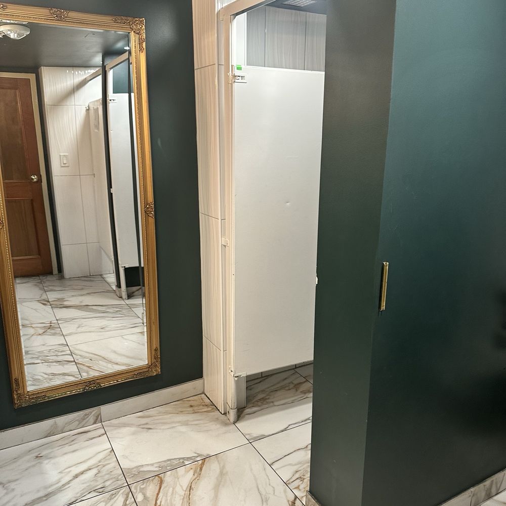 Taberna del Alabardero - Bathroom - Spanish Near Me - Washington, DC, District of Columbia Taberna del Alabardero - Bathroom - Spanish Near Me - Washington, DC, District of Columbia