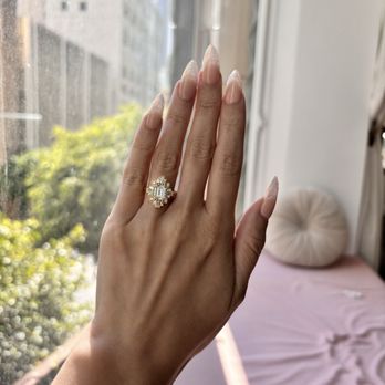 Gloss Nail Spa - Nail Salons Near Me - Pasadena, California