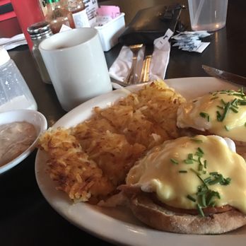 Sweet Betty's - Eggs Benedict with a side of gravy on the side - Breakfast & Brunch Near Me - Gresham, Oregon Sweet Betty's - Eggs Benedict with a side of gravy on the side - Breakfast & Brunch Near Me - Gresham, Oregon