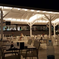 Otel Mavi Beyaz - Sahil restorantı