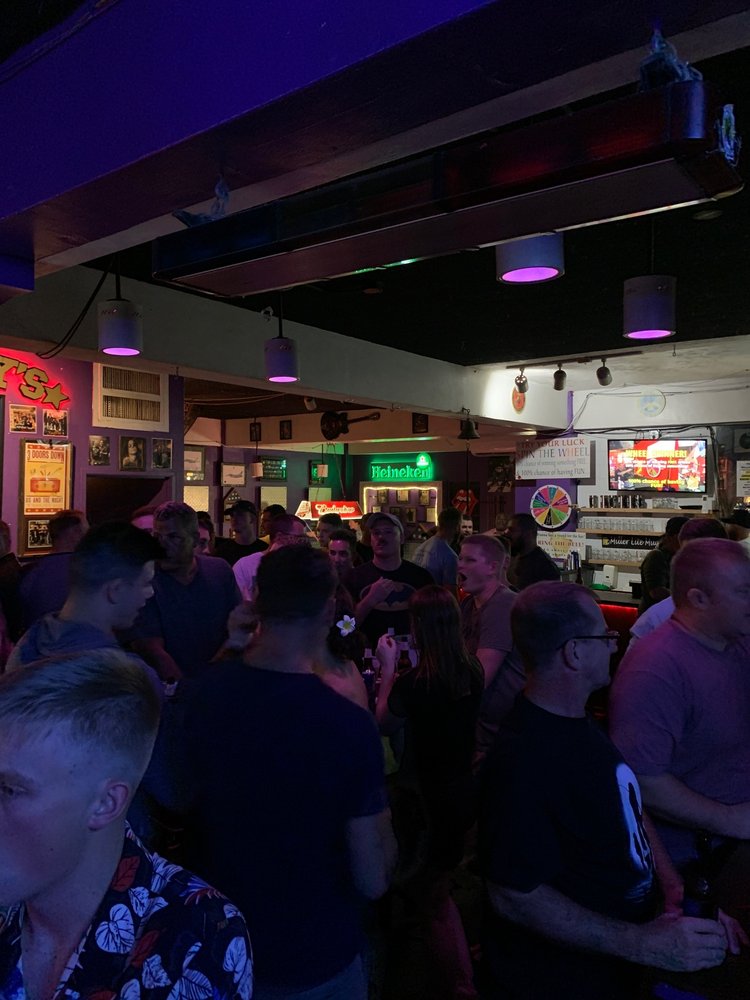 PORKY’S 13 Photos & 15 Reviews Pale San Vitores Road, Tamuning