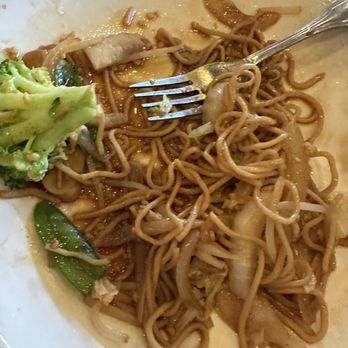 Dumpling Inn - Vegetable Chow Mein - Chinese Near Me - San Diego, California