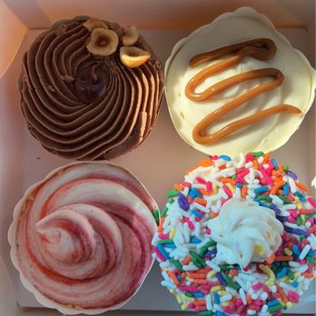 Borinken Cakes - 4 Pack Cupcake, Nutella Cupcake, Dulce De Leche Cupcake, Guava Dream, and Original Cupcake - Bakeries Near Me - Chicago, Illinois Borinken Cakes - 4 Pack Cupcake, Nutella Cupcake, Dulce De Leche Cupcake, Guava Dream, and Original Cupcake - Bakeries Near Me - Chicago, Illinois
