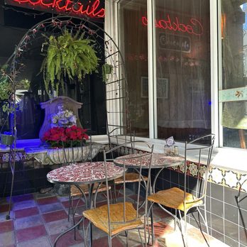 Chocolate - Outdoor dining - Desserts Near Me - Santa Cruz, California