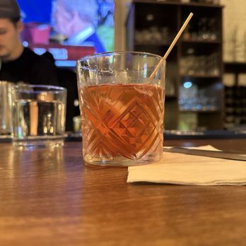 Dock 9 - Sazerac - Cocktail Bars Near Me - Stonington, Connecticut