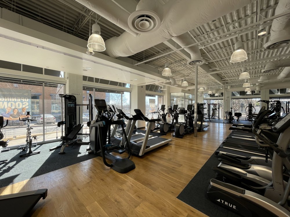 TOP FITNESS STORE Updated October 2024 17 Photos 5319 E