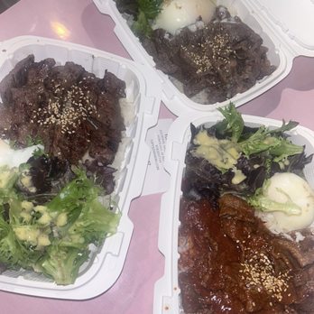 Topped Waikiki - Korean Near Me - Honolulu, Hawaii