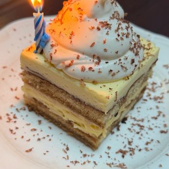 Donna's - Tiramisu - Italian Near Me - Los Angeles, California