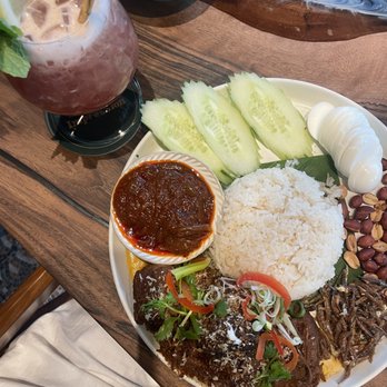 Southeast Impression - Nasi Lemak with Beef Rendang - Thai Near Me - Fairfax, Virginia Southeast Impression - Nasi Lemak with Beef Rendang - Thai Near Me - Fairfax, Virginia