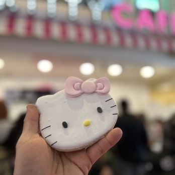 Hello Kitty Cafe - Themed Cafes Near Me - Las Vegas, Nevada