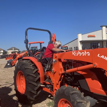 WC Tractor Waco - This one is the tractor that Thomas showed us the day we talked to him. - Farming Equipment Near Me - Woodway, Texas WC Tractor Waco - This one is the tractor that Thomas showed us the day we talked to him. - Farming Equipment Near Me - Woodway, Texas