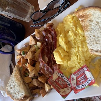 Berardi's Family Kitchen - Breakfast - American Near Me - Sandusky, Ohio