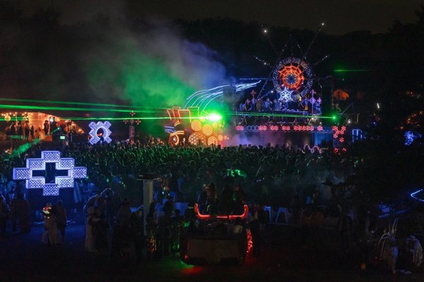 Carson Creek Ranch by null