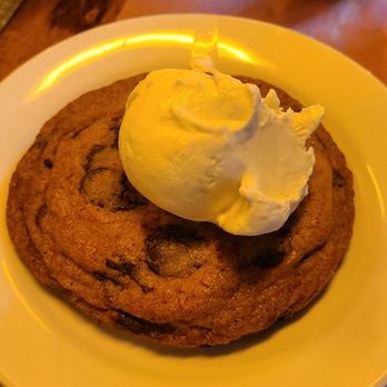 The Smith - Vanilla ice cream on a chocolate chip cookie - New American Near Me - New York, New York The Smith - Vanilla ice cream on a chocolate chip cookie - New American Near Me - New York, New York