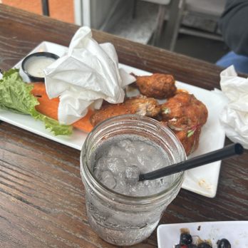 Kitchen 15 - Wings were awful... mushy on the inside ... - Breakfast & Brunch Near Me - Sacramento, California