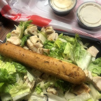 Applebee's Grill + Bar - Grilled Chicken Caesar Salad extra cheese mmmm no croutons lol - American Near Me - Jamestown, North Dakota
