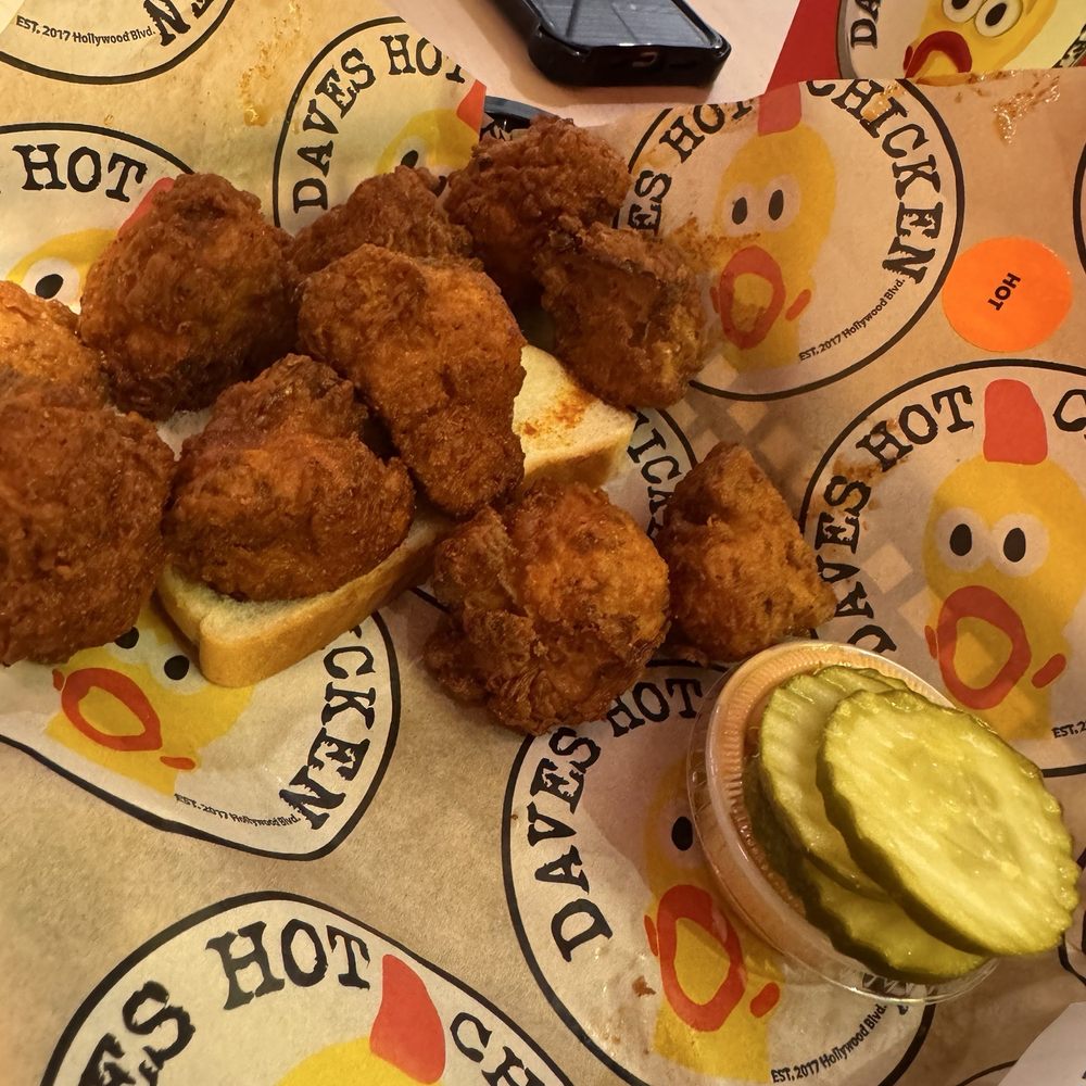 Dave's Hot Chicken - Cauli Bites Hot Box - Chicken Shop Near Me - Rosemead, California
